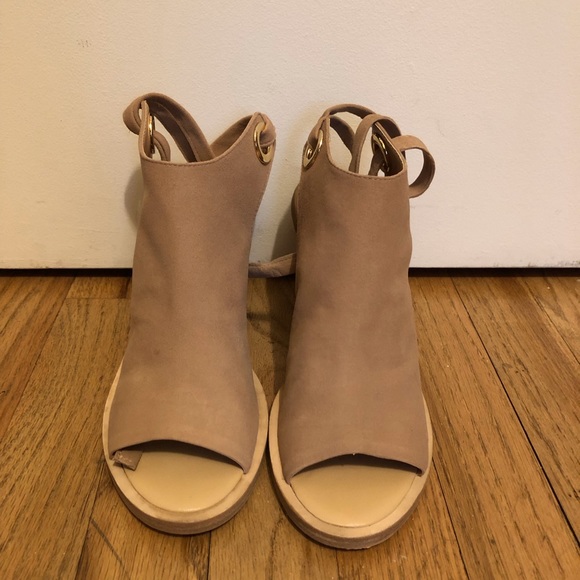 VC John Camuto Suede Open Toed Stacked Mule - Picture 2 of 8